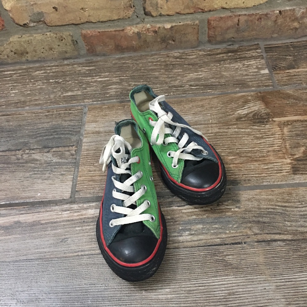 Little boys converse size 12